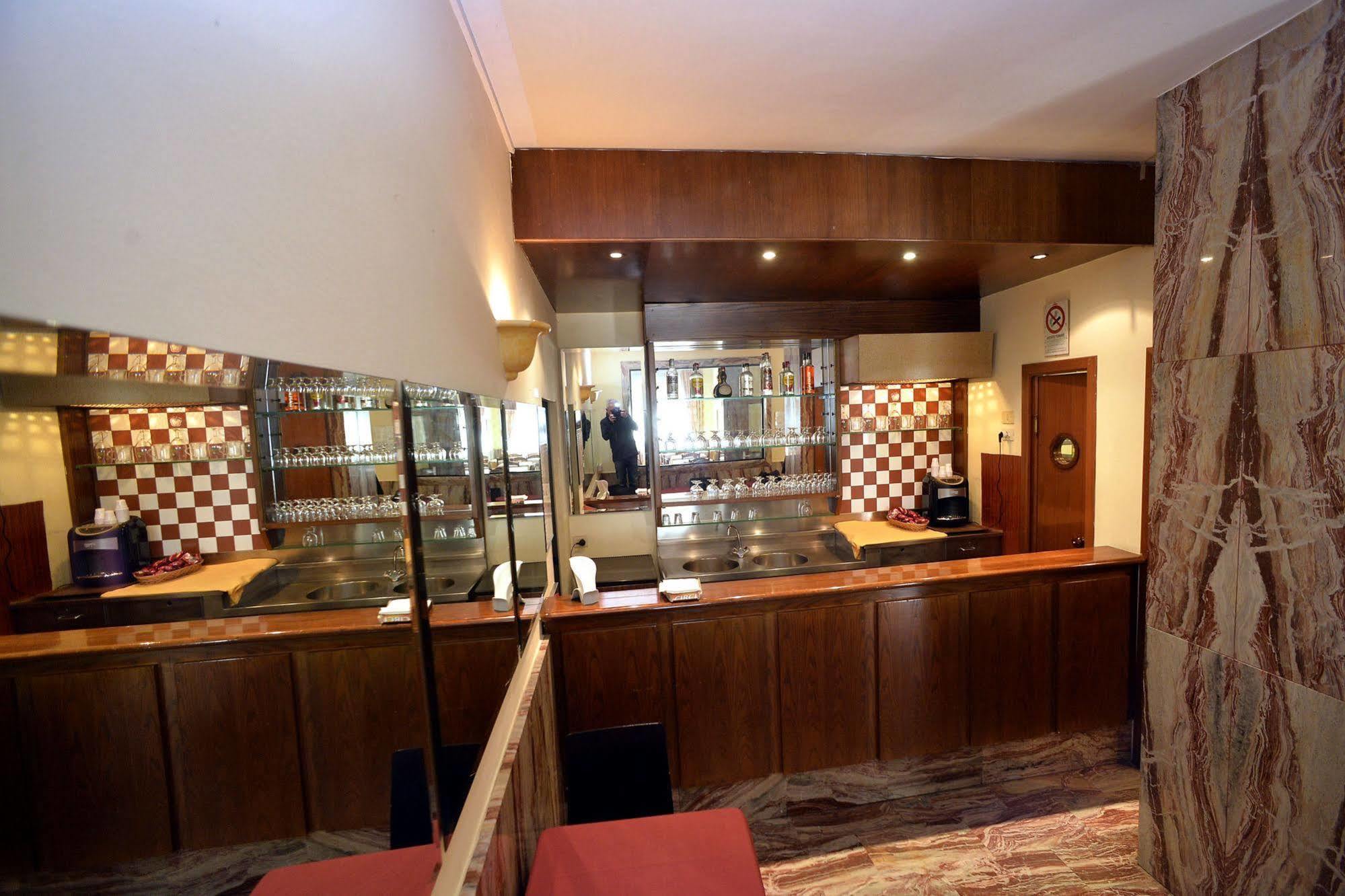 Hotel Corolle Флоренция Экстерьер фото