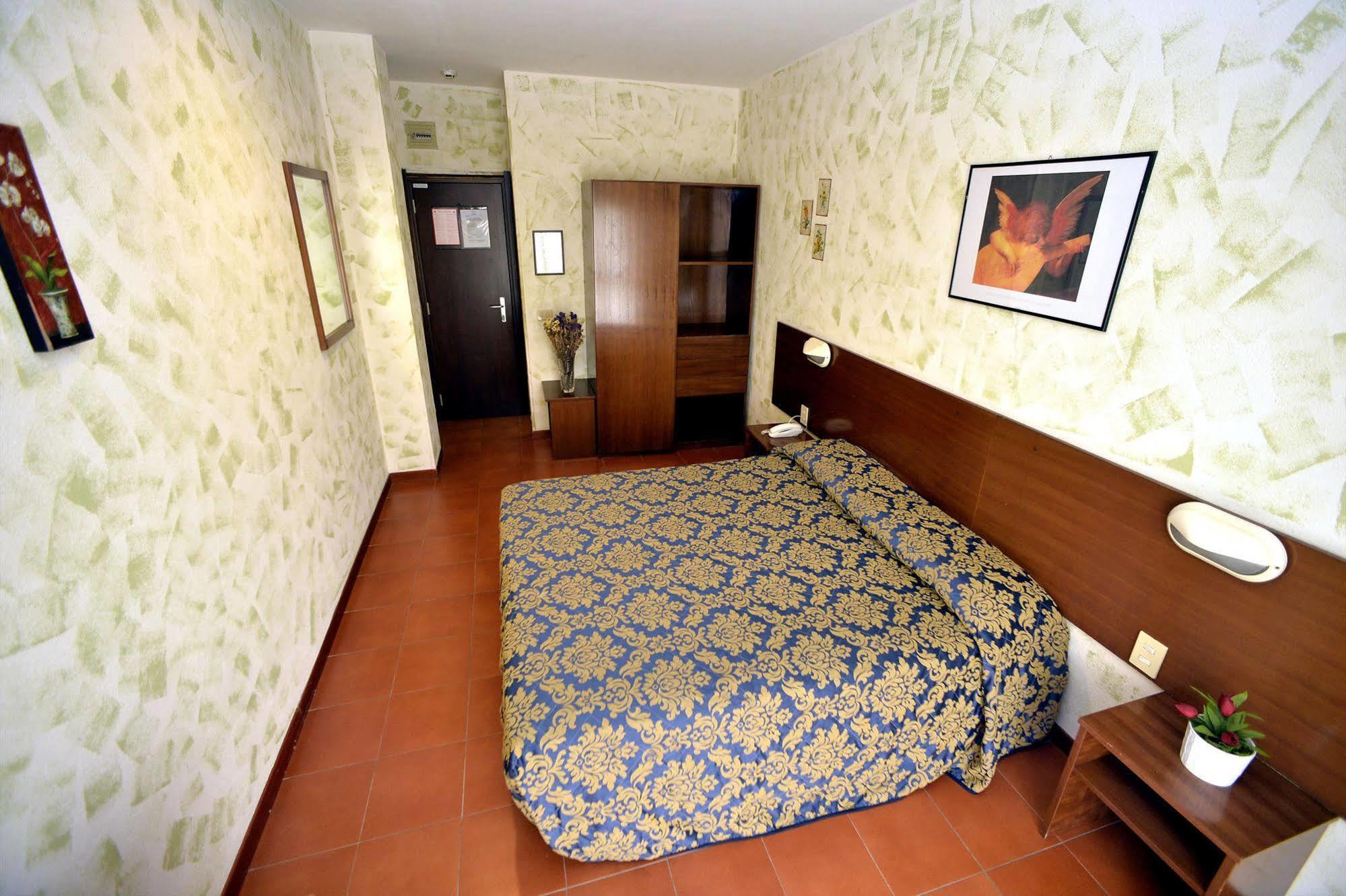 Hotel Corolle Флоренция Экстерьер фото