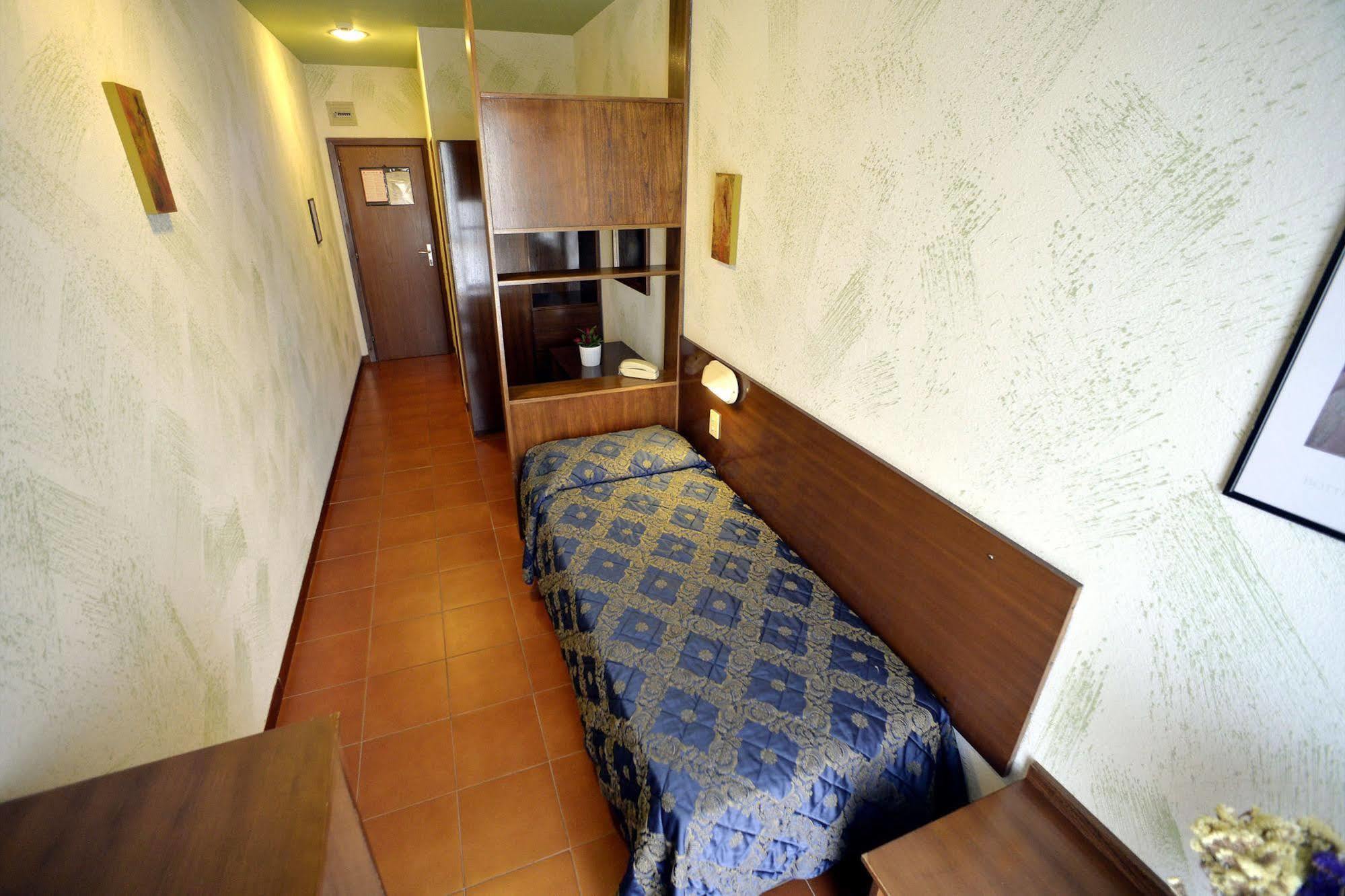 Hotel Corolle Флоренция Экстерьер фото