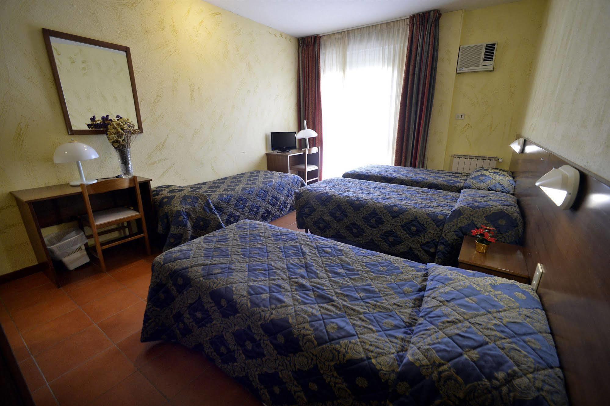 Hotel Corolle Флоренция Экстерьер фото